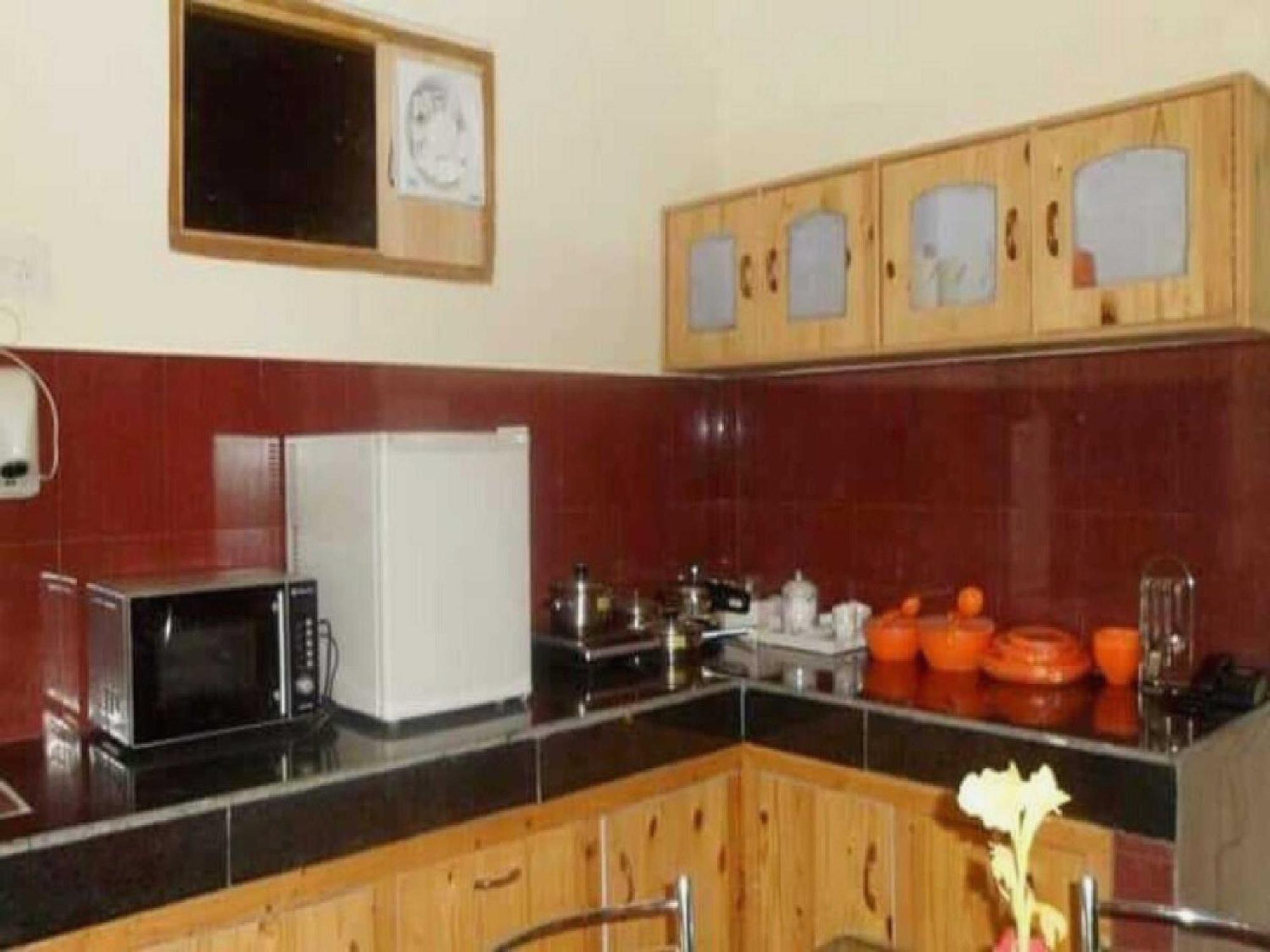 Hotel O Antriksh Cottage Манали Экстерьер фото